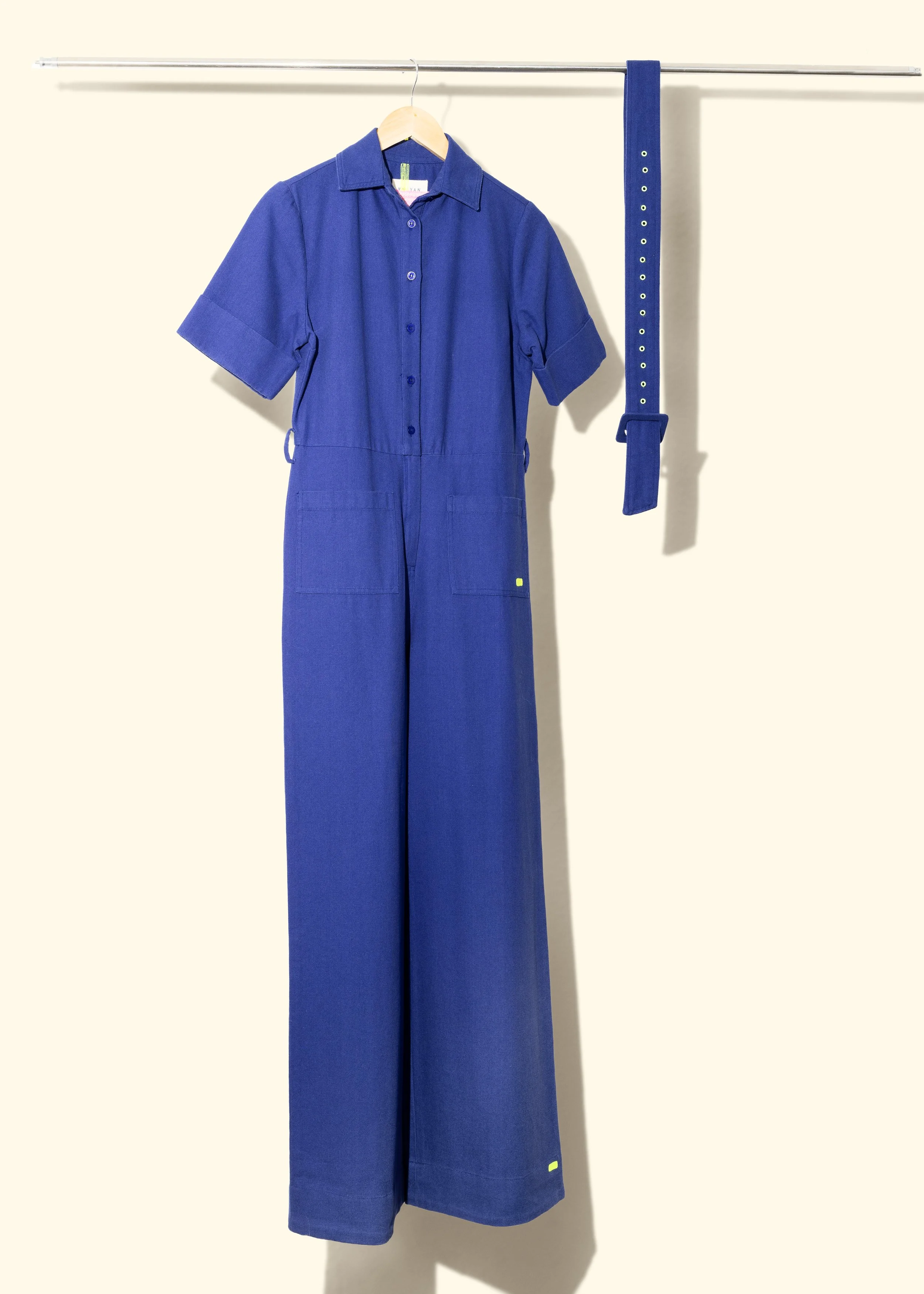 Annie Pack — MOLYAN